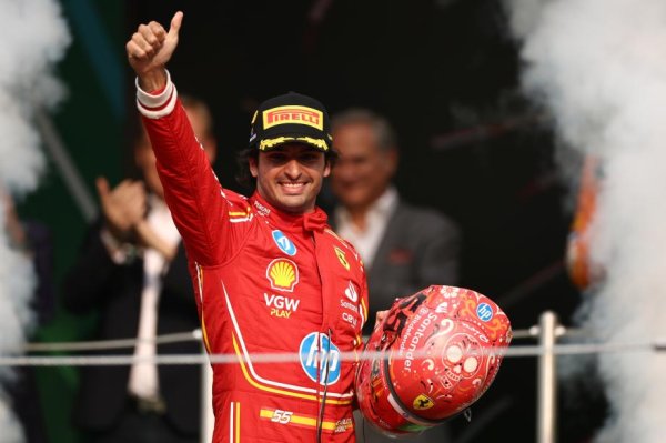 F1墨西哥站：塞恩斯夺冠 法拉利车队积分反超红牛