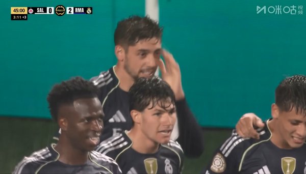 皇马2-0领跑  ！维尼修斯脚后跟做球助功  ＆传射，巴尔韦德破门