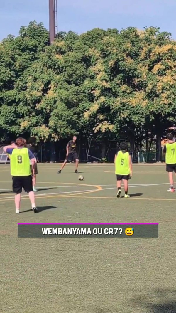 文纳尔多Siuuuu！文班亚马野运动活动    场  模仿C罗定位球直接破门+Siuuuu庆祝