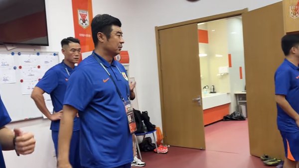 韩鹏击败北京国安后四连胜了, 若是下场对上海申花赢了, 会转正吗