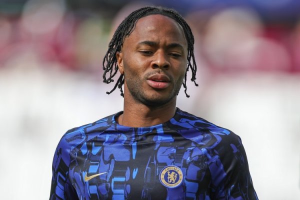 💣拆除32.5万镑周薪炸弹?土媒:特拉布宗着手从蓝军引进斯特林 💣拆除32.5万镑周薪炸弹?土媒:特拉布宗着手从蓝军引进斯特林