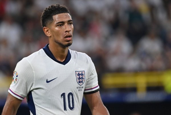 亨德森：贝林厄姆是世界级的球员，他的人品也同样是顶尖的