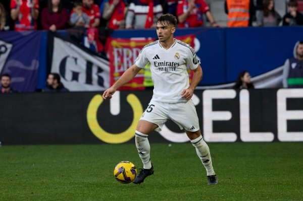 每体: 劳尔-阿森西奥成皇马第四中卫, 也不在德拉富恩特计划中 每体: 劳尔-阿森西奥成皇马第四中卫, 也不在德拉富恩特计划中