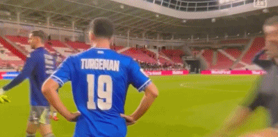 依然火爆😡加图索赛后与以色列球员迸发 冲突,喊话让对方闭嘴 依然火爆😡加图索赛后与以色列球员迸发 冲突,喊话让对方闭嘴