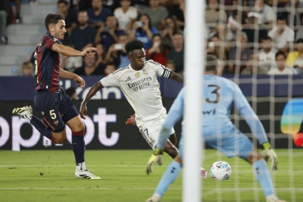 BBC:皇马希望在夏窗前做决定,若维尼修斯不续约可能考虑卖他 BBC:皇马希望在夏窗前做决定,若维尼修斯不续约可能考虑卖他