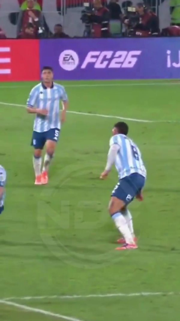 被打懵了!罗霍解放者杯挥肘不慎误伤队友,后者眼部肿了鼻子流血 被打懵了!罗霍解放者杯挥肘不慎误伤队友,后者眼部肿了鼻子流血