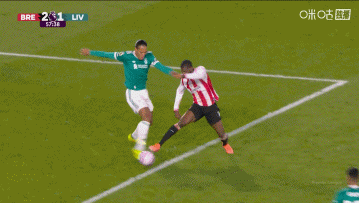 红军再丢一球!范戴克禁区线放倒瓦塔拉送点!蒂亚戈点射破门 红军再丢一球!范戴克禁区线放倒瓦塔拉送点!蒂亚戈点射破门