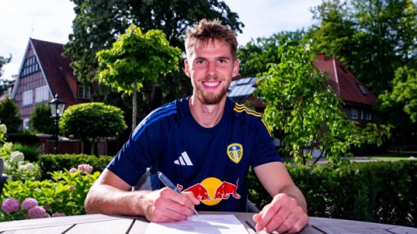 斯塔赫:纳帅尚未明确告知他需要我踢6号位,但这个位置我也能踢 斯塔赫:纳帅尚未明确告知他需要我踢6号位,但这个位置我也能踢