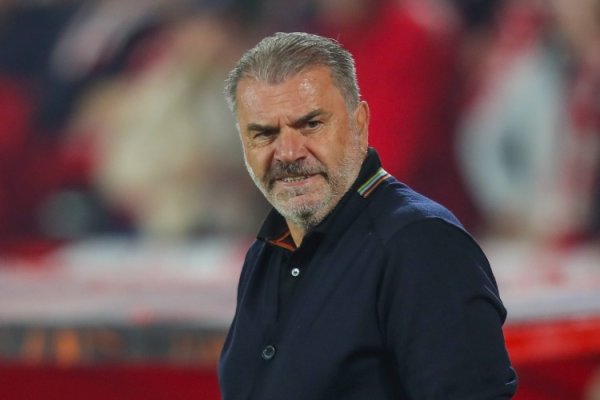 TA:有球员觉得澳波对森林上赛季的成绩有些不屑 将帅间有裂痕 TA:有球员觉得澳波对森林上赛季的成绩有些不屑 将帅间有裂痕