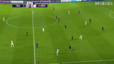 记者评申花进球被吹:莫名其妙,主裁不听VAR直接判马纳法犯规 记者评申花进球被吹:莫名其妙,主裁不听VAR直接判马纳法犯规