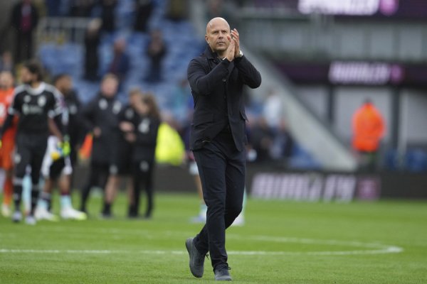 利物浦主帅斯洛特: 灵气消失, 运气来袭 利物浦主帅斯洛特: 灵气消失, 运气来袭