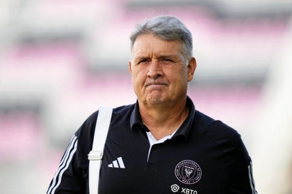 外媒:马蒂诺正与亚特兰大联谈判,计划下个赛季回归 外媒:马蒂诺正与亚特兰大联谈判,计划下个赛季回归