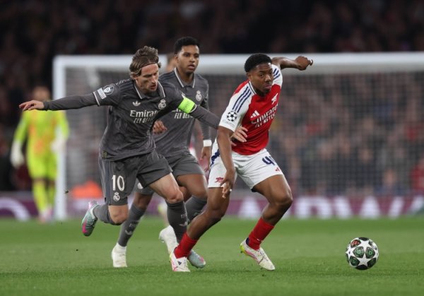 奥哈拉:斯凯利能在多数英超球队都占据杆位,在利物浦也是如此 奥哈拉:斯凯利能在多数英超球队都占据杆位,在利物浦也是如此